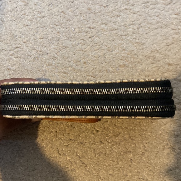 Wallet - Picture 3 of 4